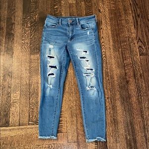 AMERICAN EAGLE Ripped Skinny Jean